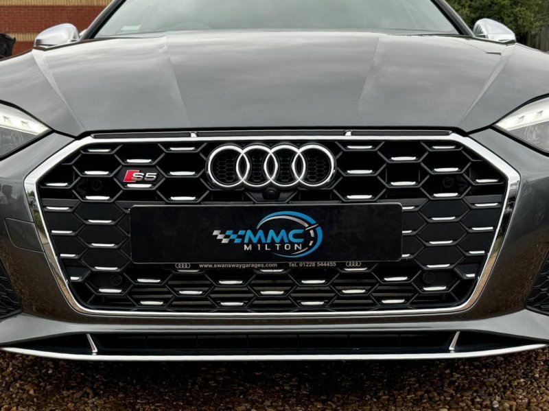 AUDI S5