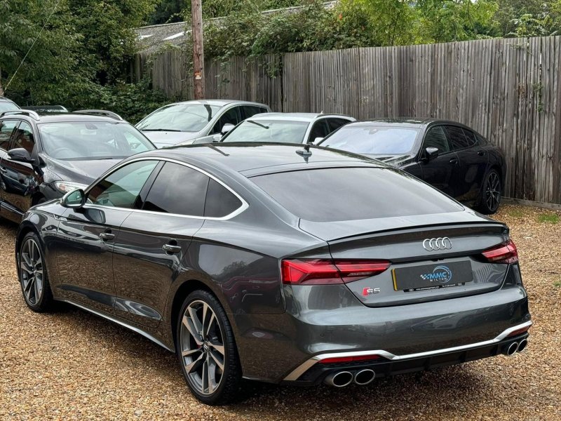 AUDI S5