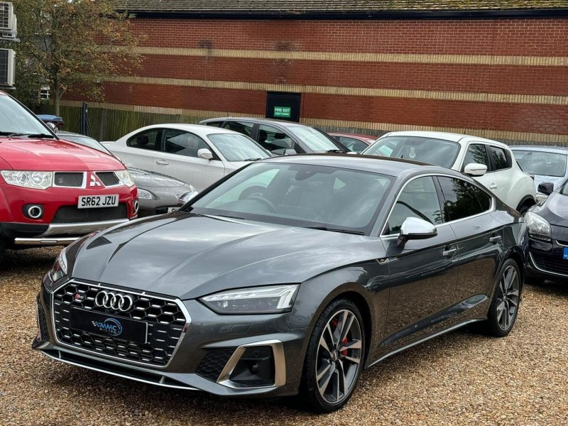 AUDI S5