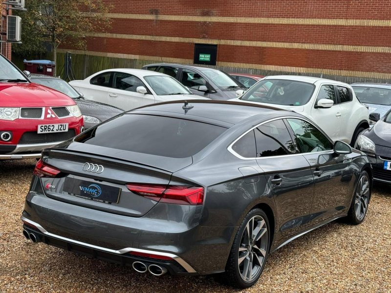 AUDI S5