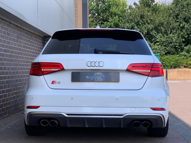 AUDI S3