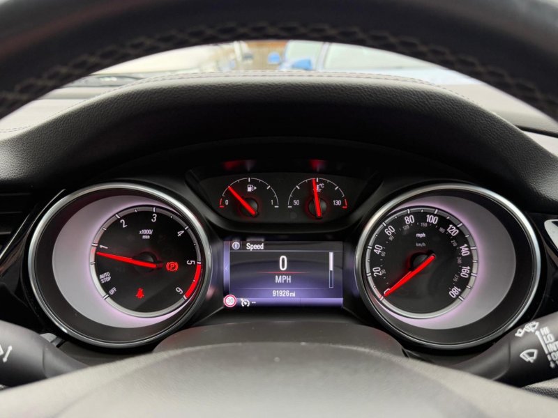 VAUXHALL INSIGNIA