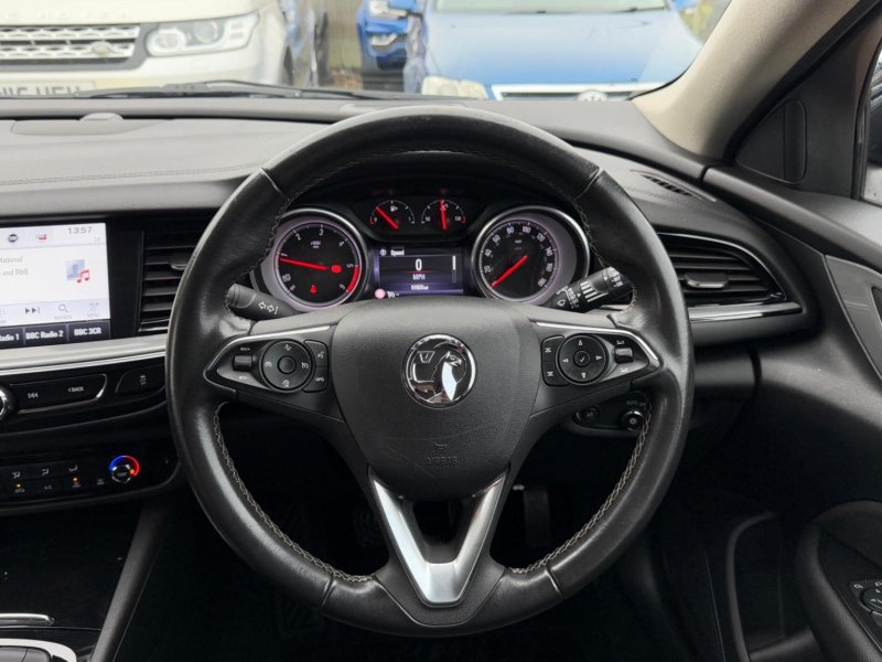VAUXHALL INSIGNIA