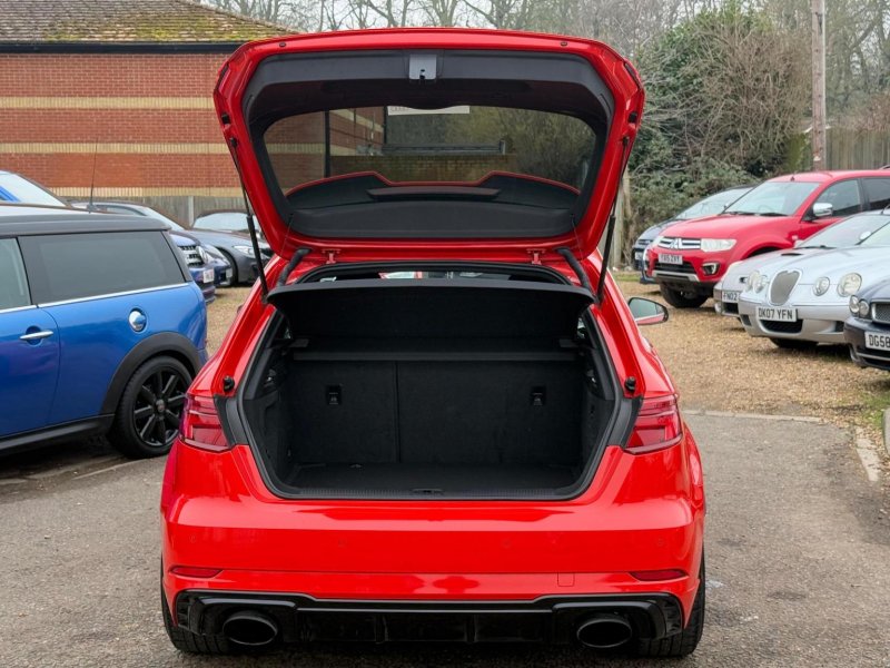 AUDI RS3