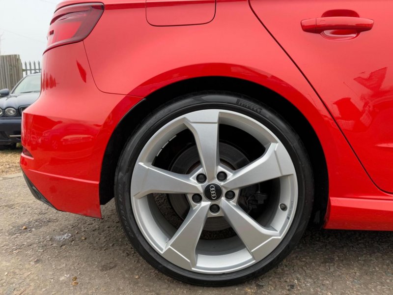 AUDI RS3