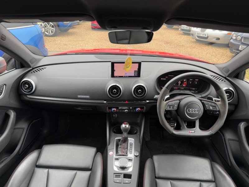 AUDI RS3