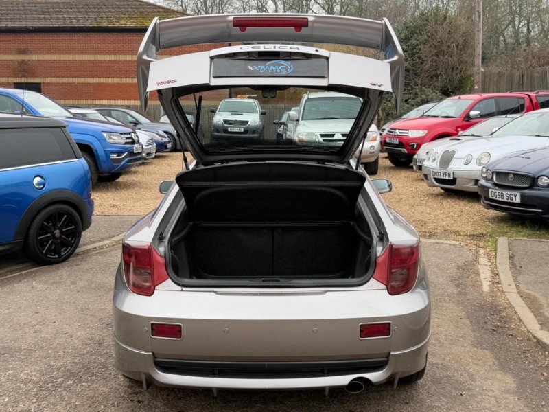 TOYOTA CELICA