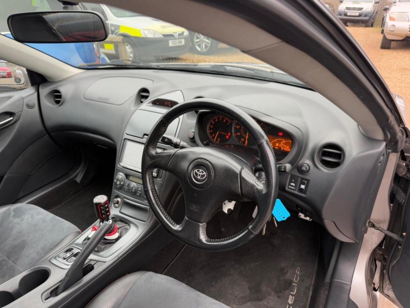 TOYOTA CELICA