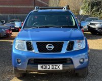 NISSAN NAVARA