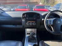 NISSAN NAVARA