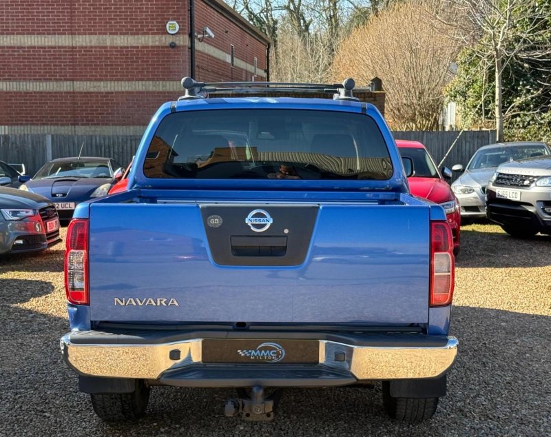 NISSAN NAVARA
