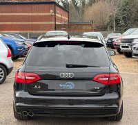 AUDI A4 AVANT