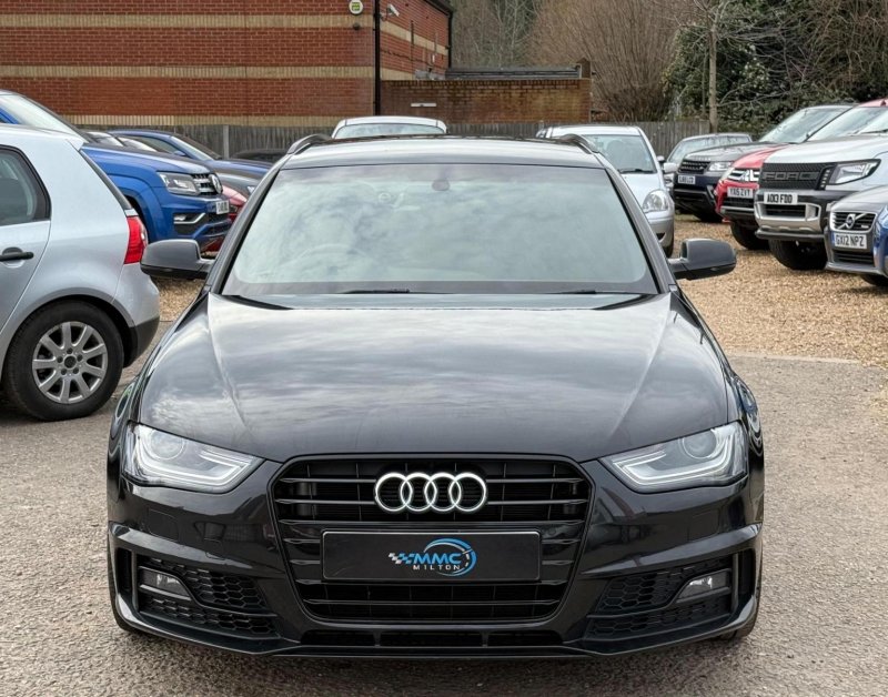 AUDI A4 AVANT