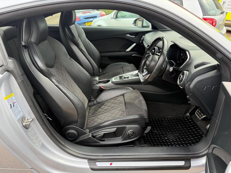AUDI TTS