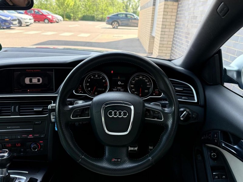 AUDI RS5