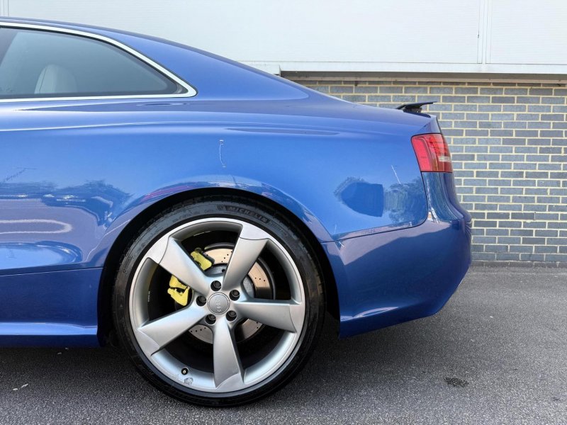 AUDI RS5