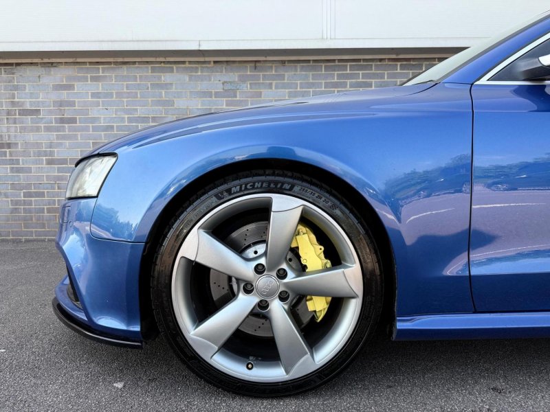 AUDI RS5