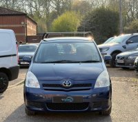 TOYOTA COROLLA VERSO