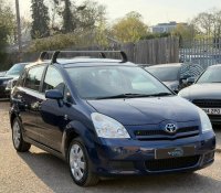 TOYOTA COROLLA VERSO
