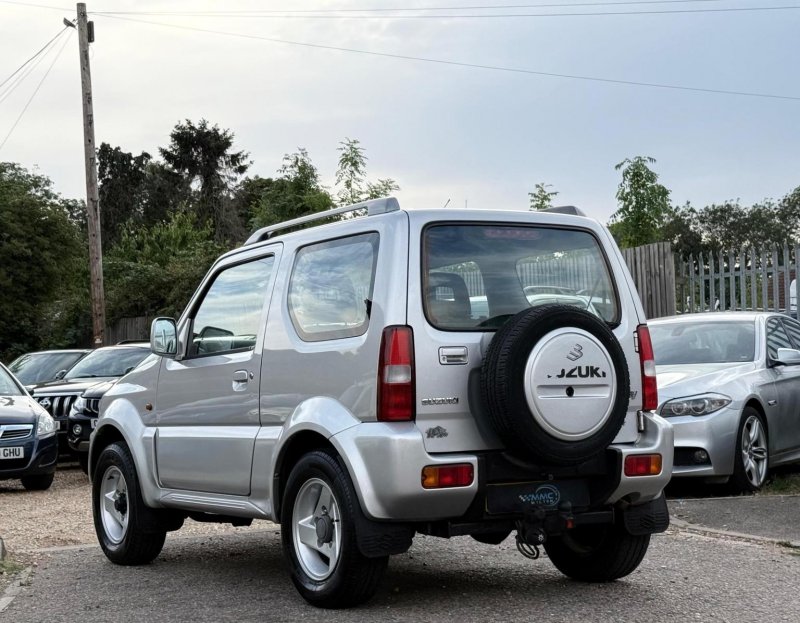 SUZUKI JIMNY
