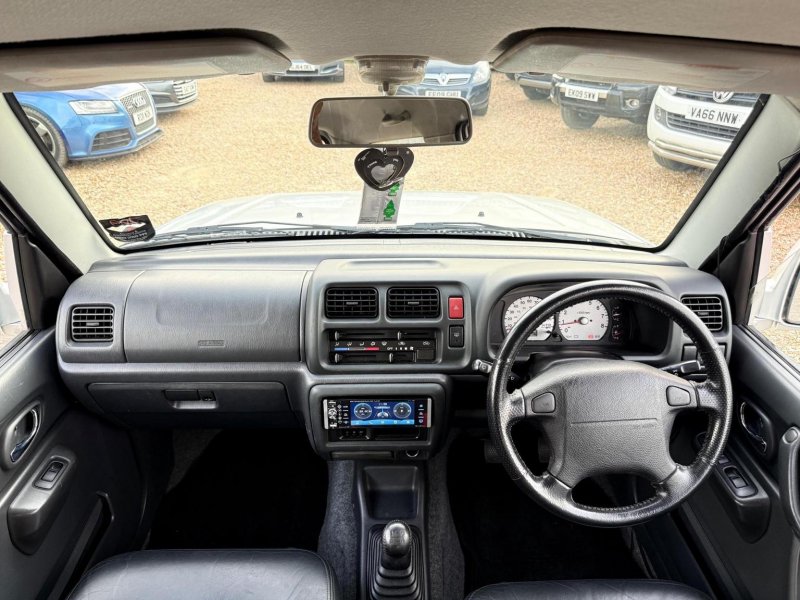 SUZUKI JIMNY