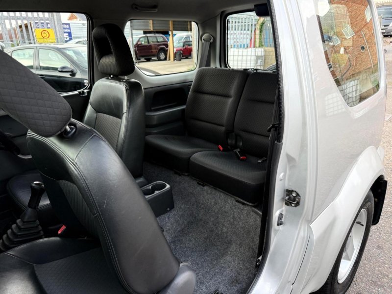SUZUKI JIMNY