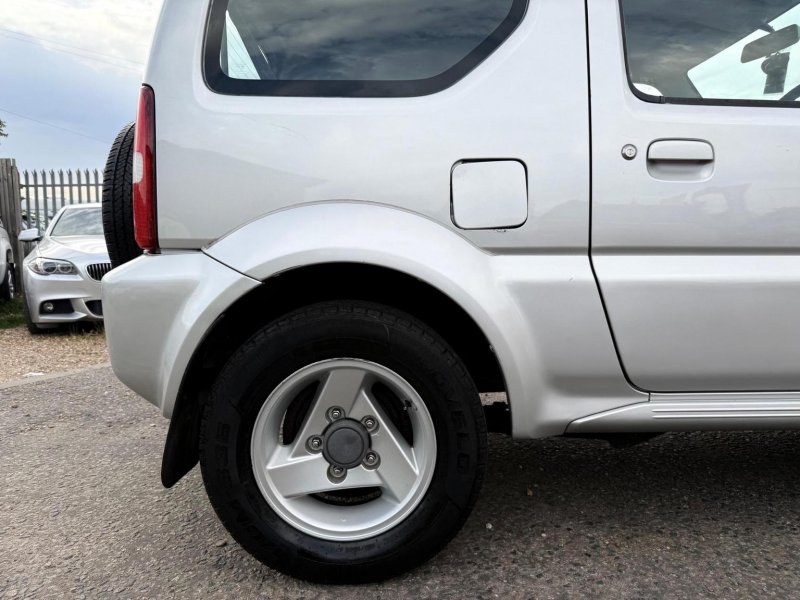 SUZUKI JIMNY