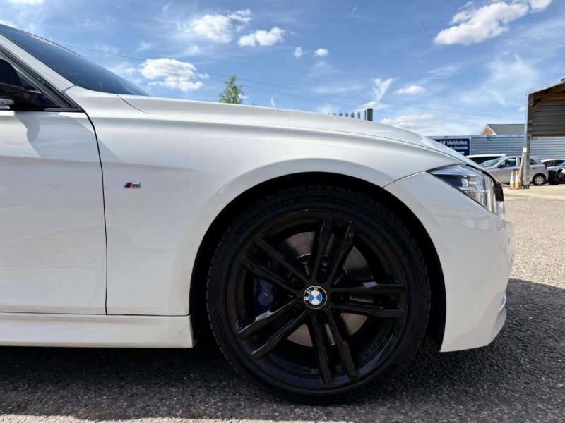 BMW 3 SERIES