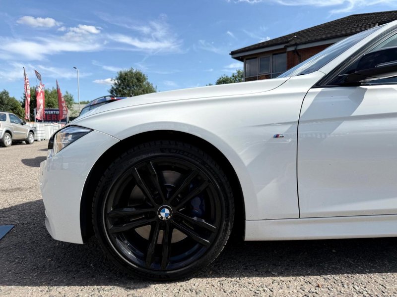 BMW 3 SERIES