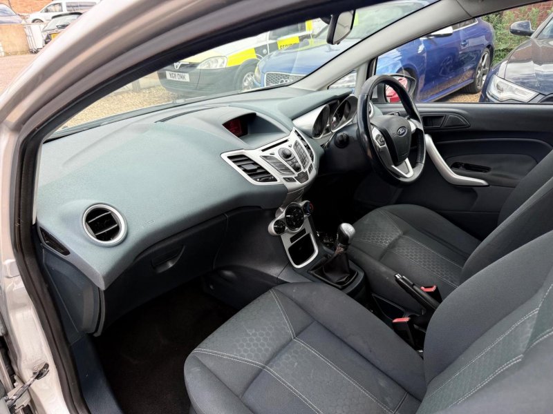 FORD FIESTA