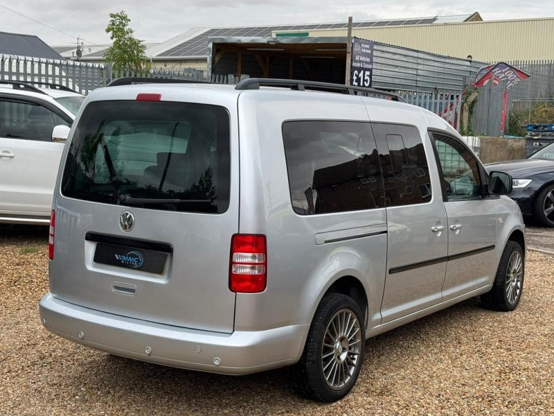 VOLKSWAGEN CADDY MAXI LIFE