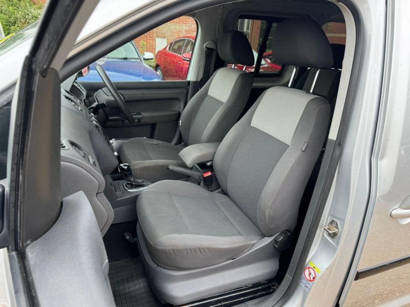 VOLKSWAGEN CADDY MAXI LIFE