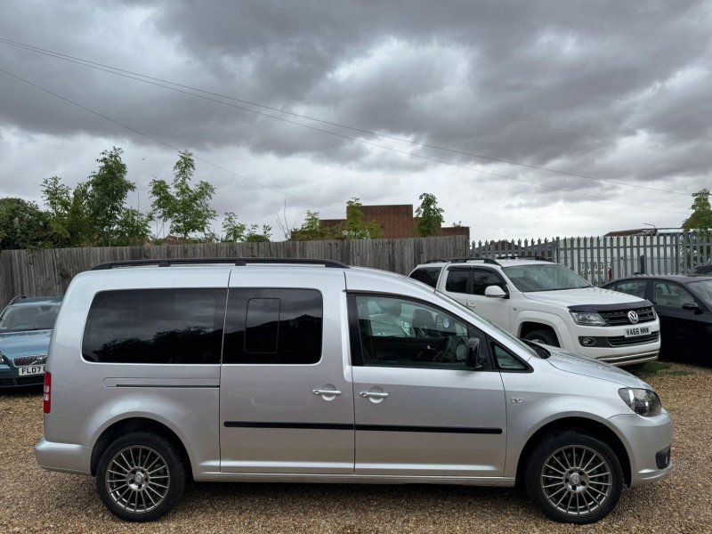 VOLKSWAGEN CADDY MAXI LIFE