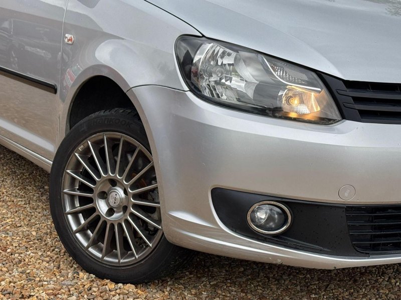 VOLKSWAGEN CADDY MAXI LIFE