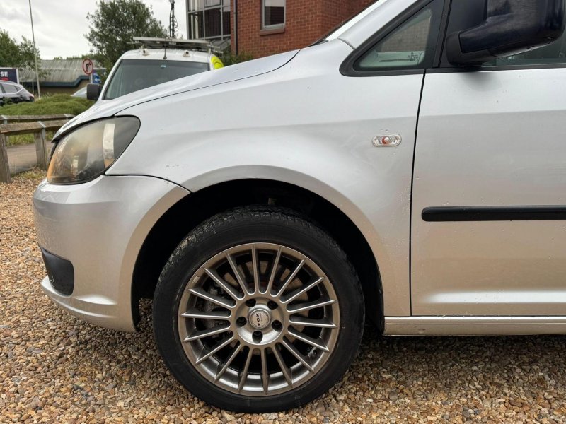 VOLKSWAGEN CADDY MAXI LIFE