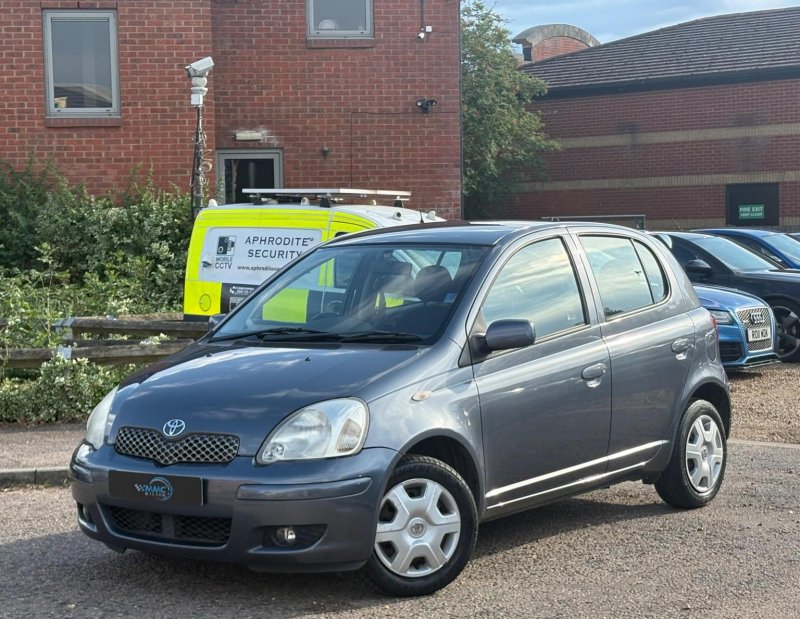 TOYOTA YARIS