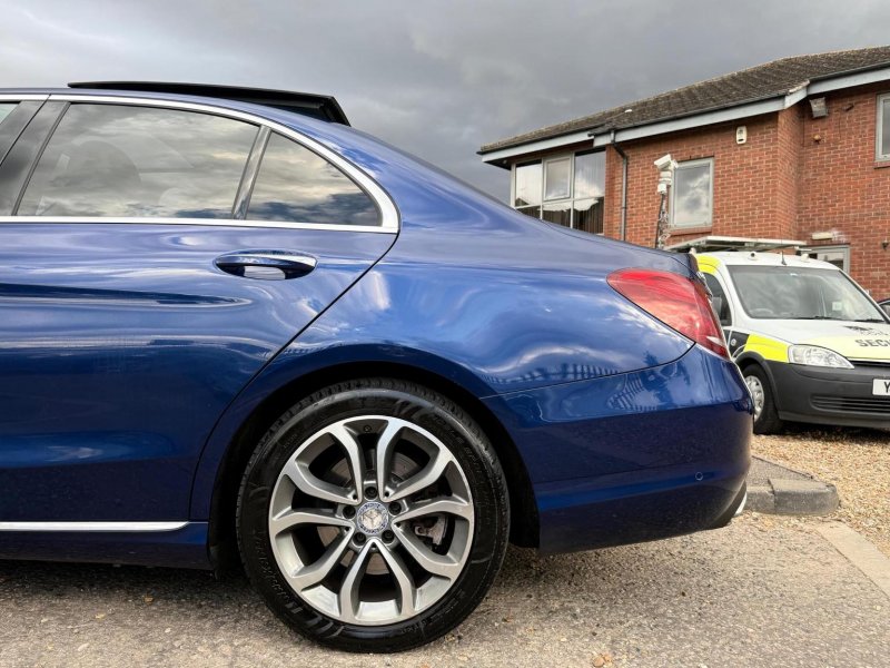 MERCEDES-BENZ C CLASS