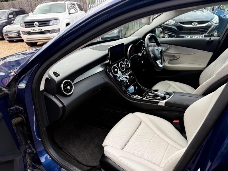 MERCEDES-BENZ C CLASS