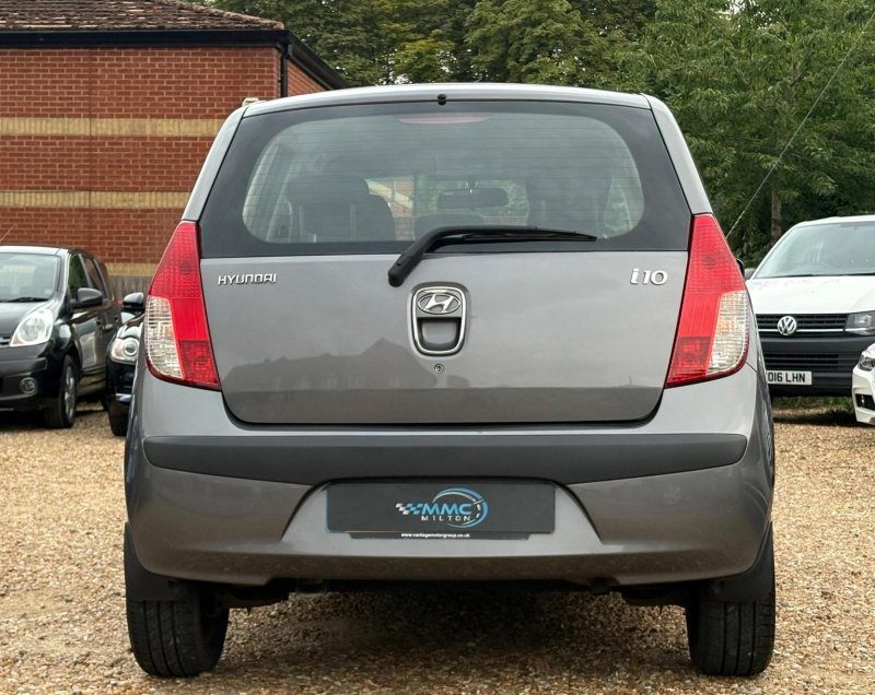 HYUNDAI I10